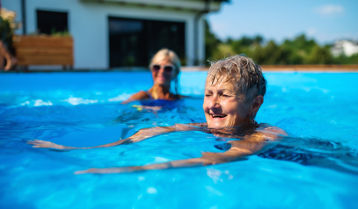 how to swim breaststroke with head above water